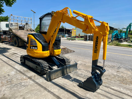 Komatsu PC28UU-2E