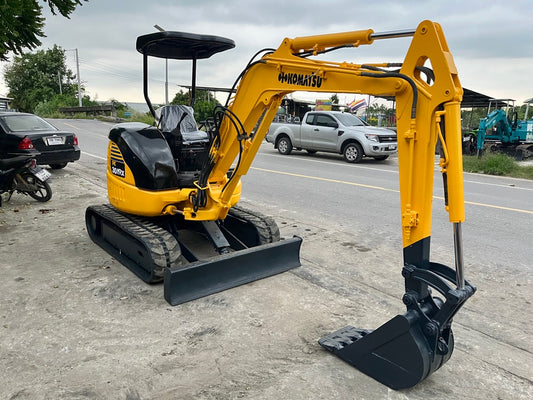 Komatsu PC30MR-1