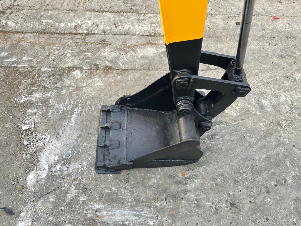 Komatsu PC20FR-1