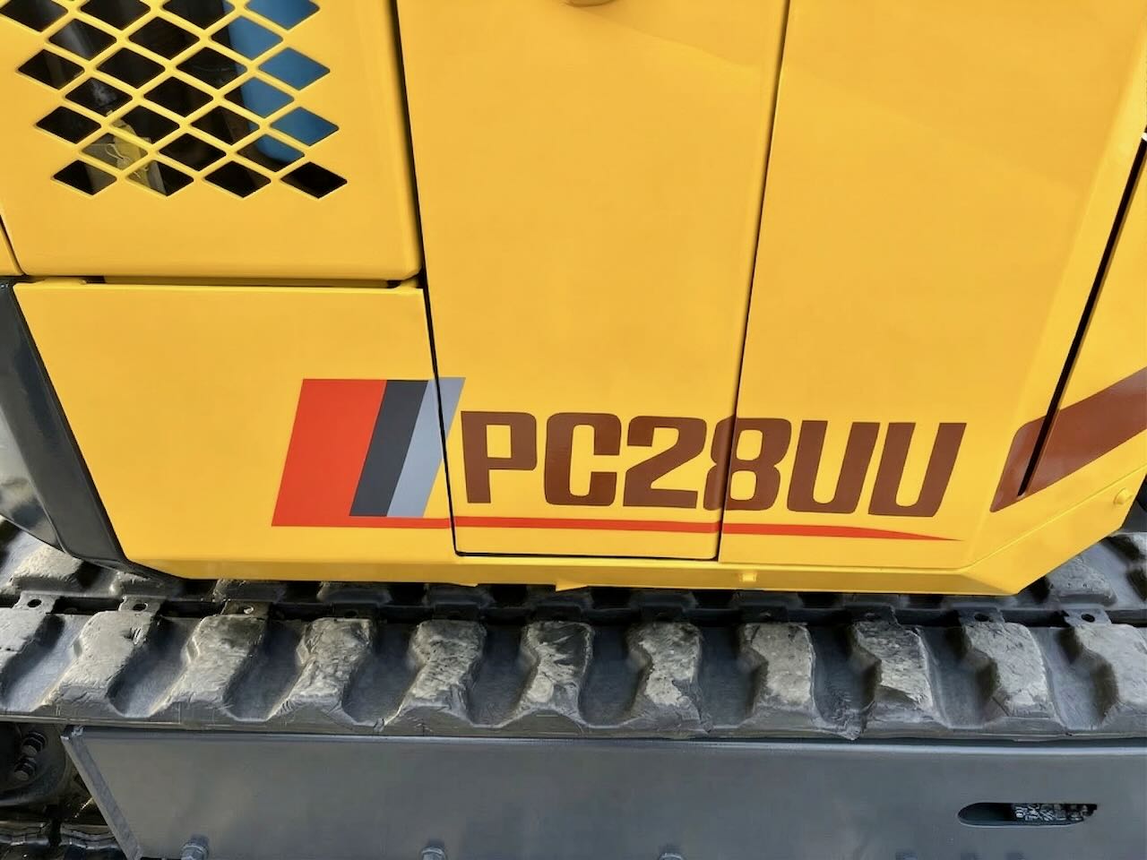 Komatsu PC28UU-1
