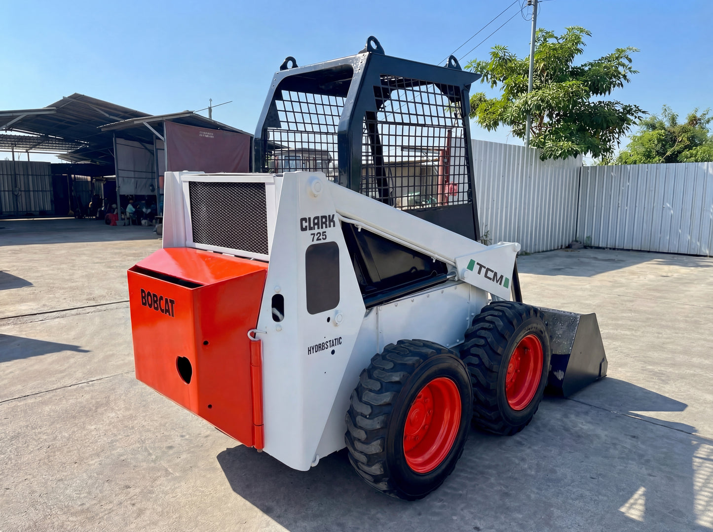 TCM BOBCAT 725