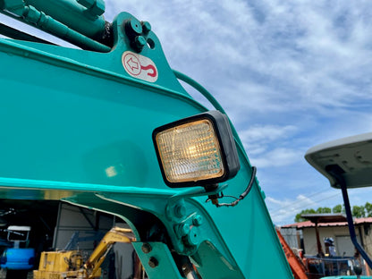 Komatsu PC27R-8