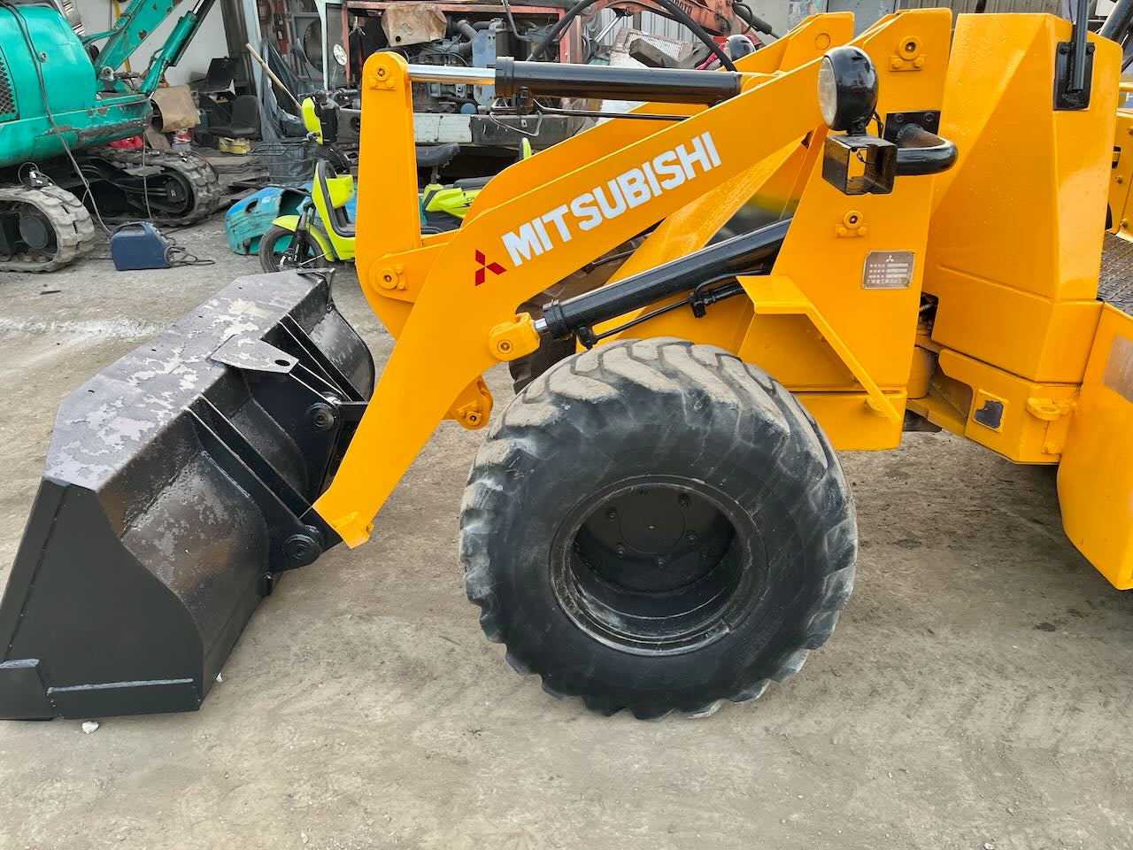 Mitsubishi WS200