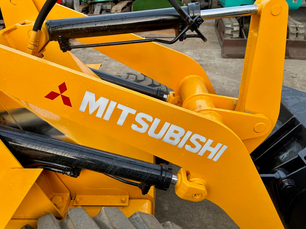 Mitsubishi WS200
