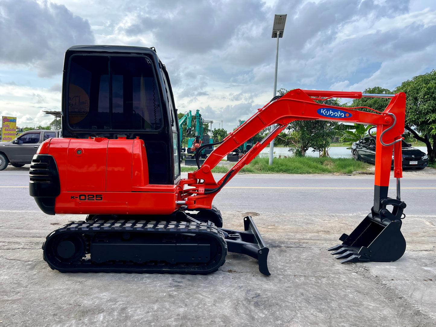 Kubota K-025