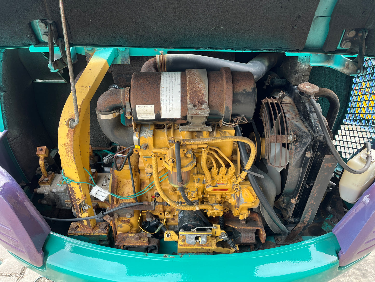 Komatsu PC15-3