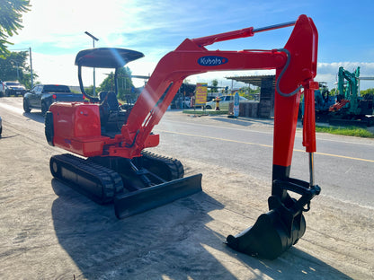 Kubota K-035