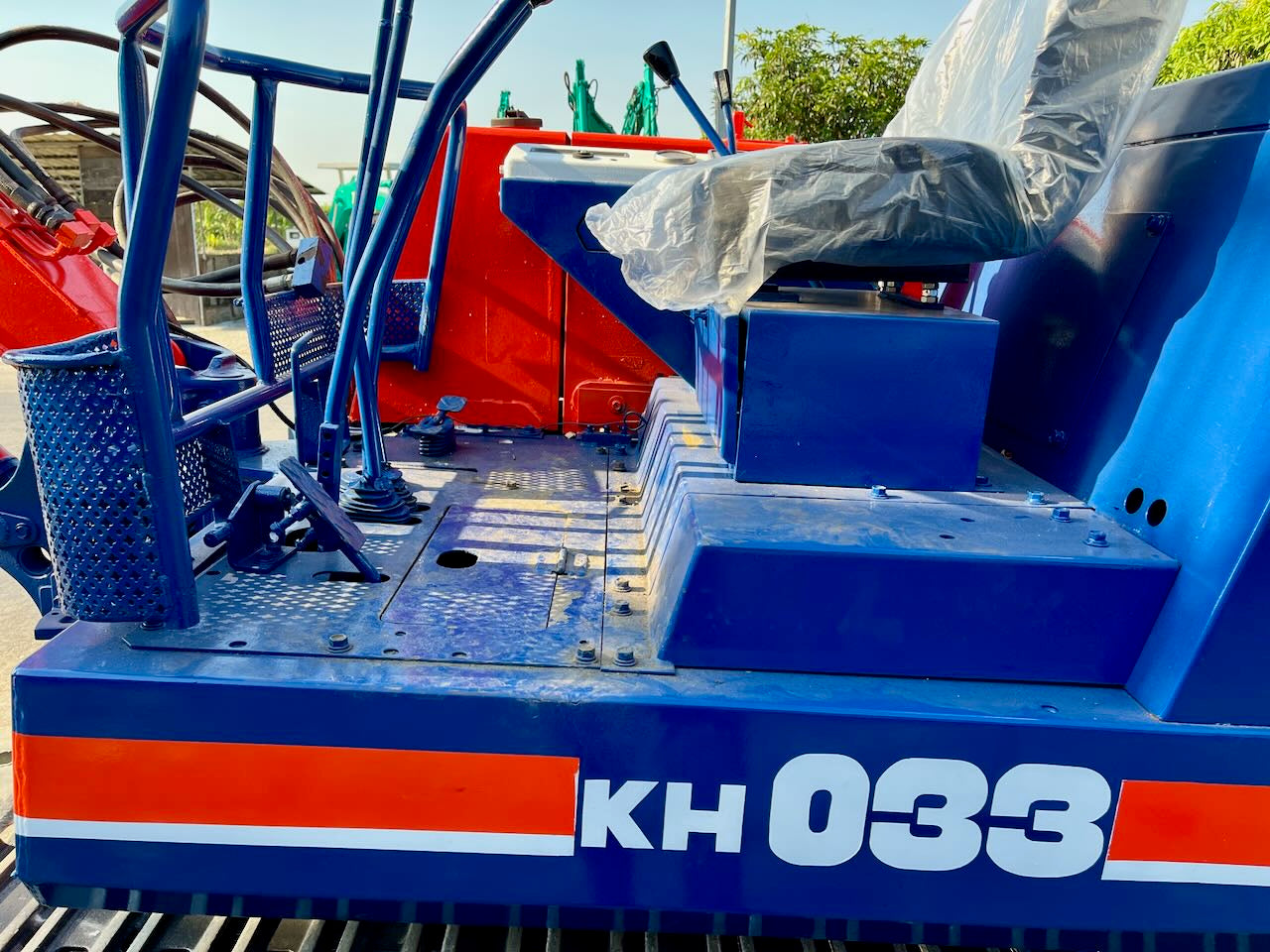Kubota KH-033