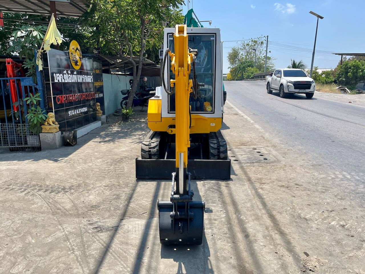 Komatsu PC15-2