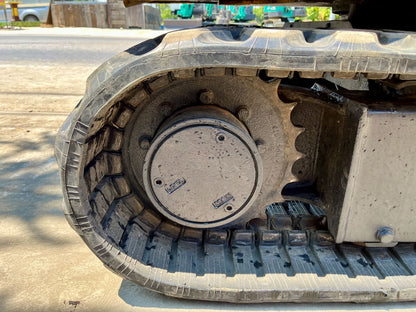 Komatsu PC15-2