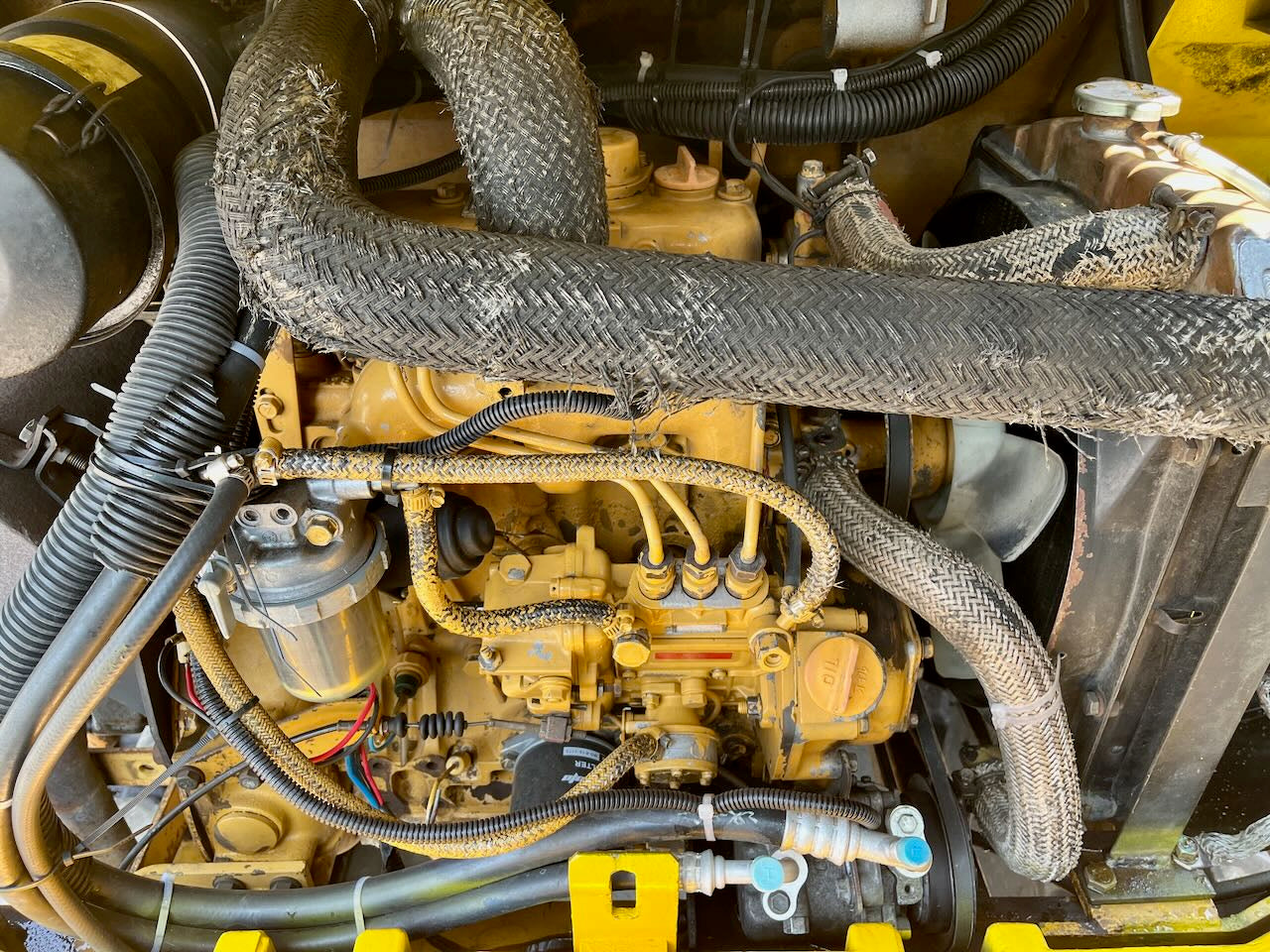Komatsu PC15-2
