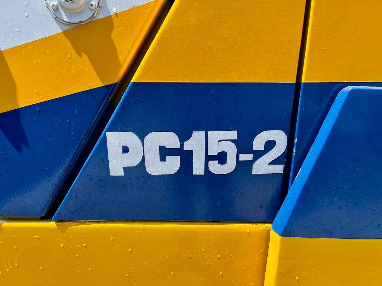 Komatsu PC15-2