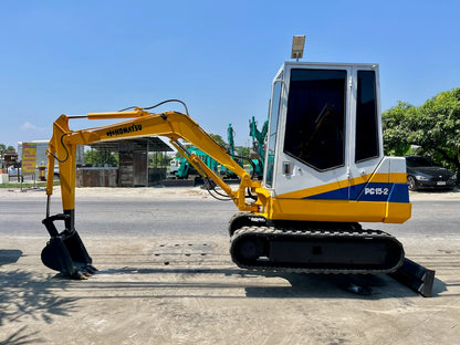 Komatsu PC15-2