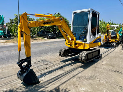 Komatsu PC15-2