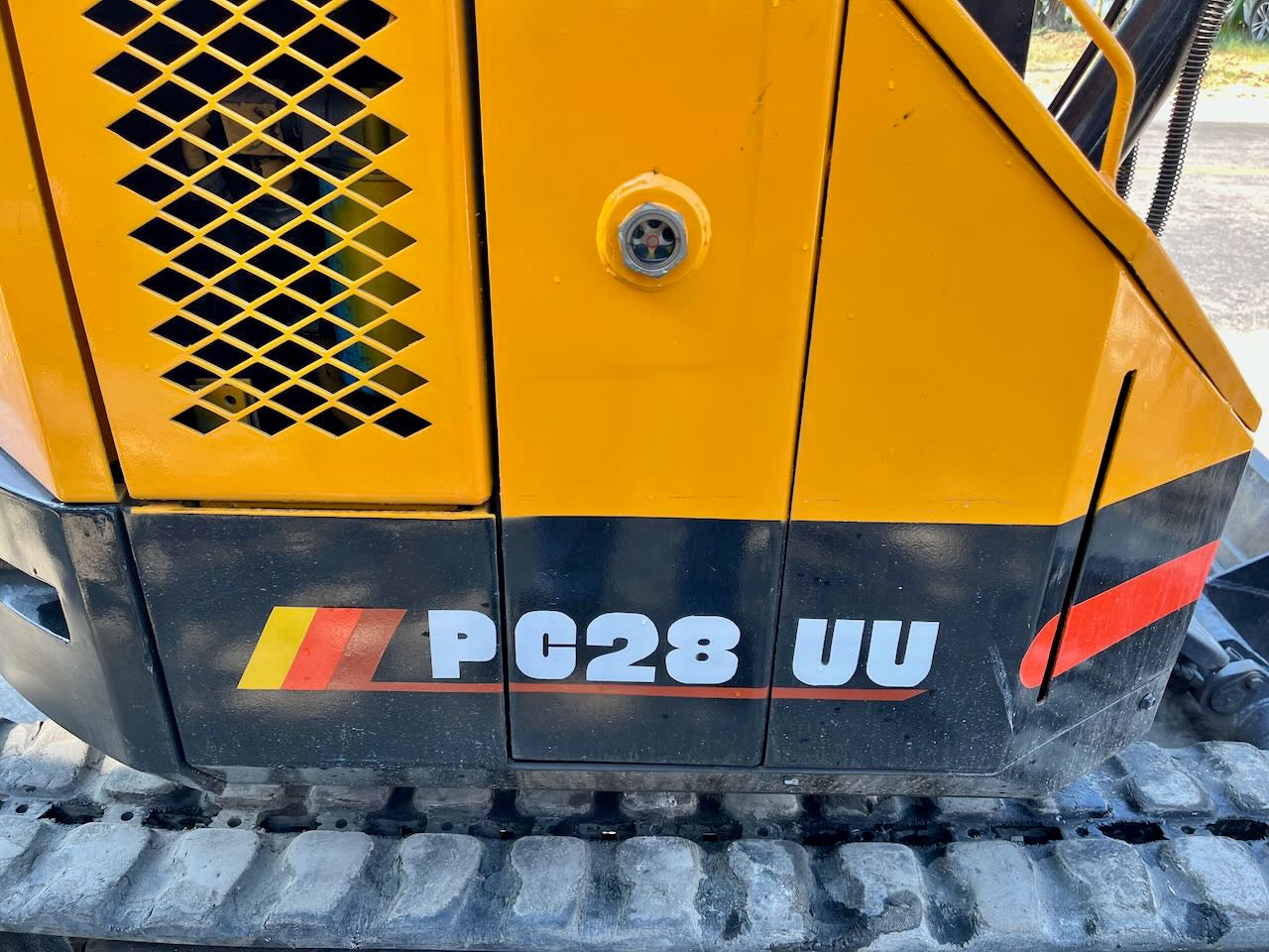 Komatsu PC28UU-1