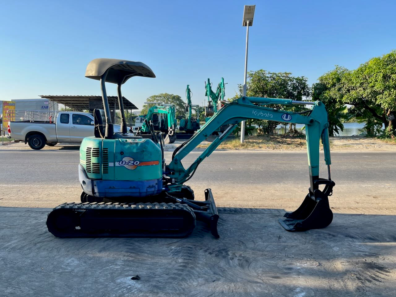 Kubota U-20