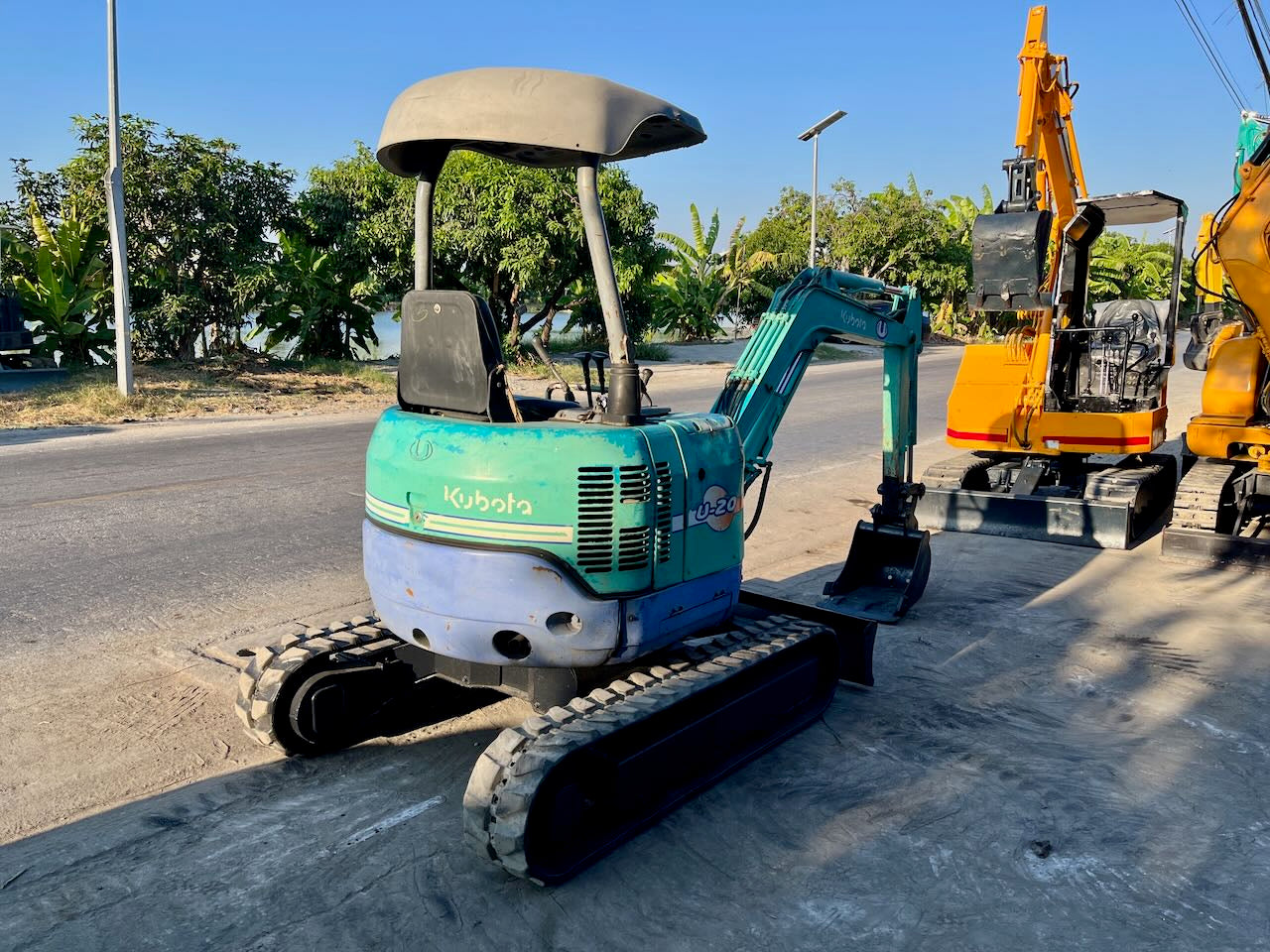 Kubota U-20