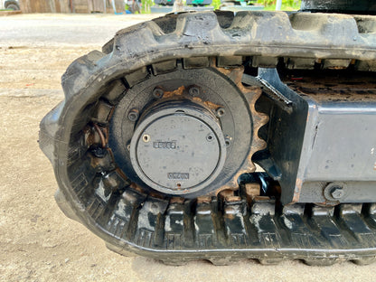 Komatsu PC15R-8