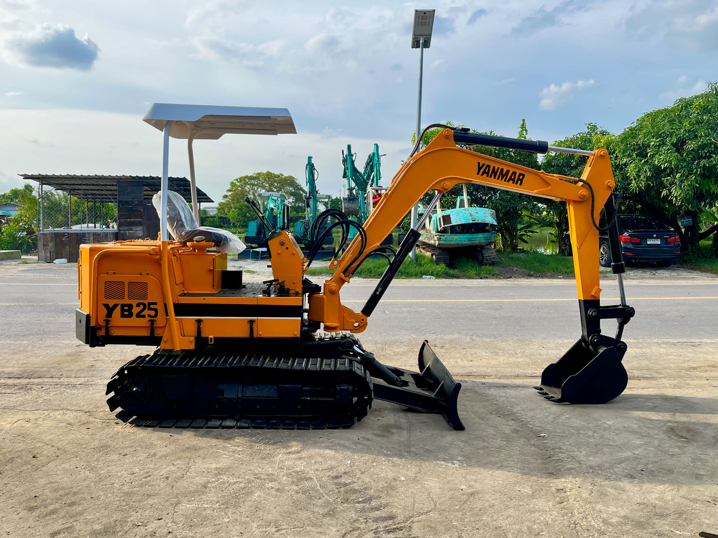 Yanmar YB25