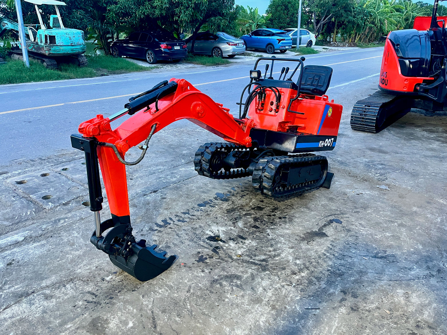 Kubota KH-007