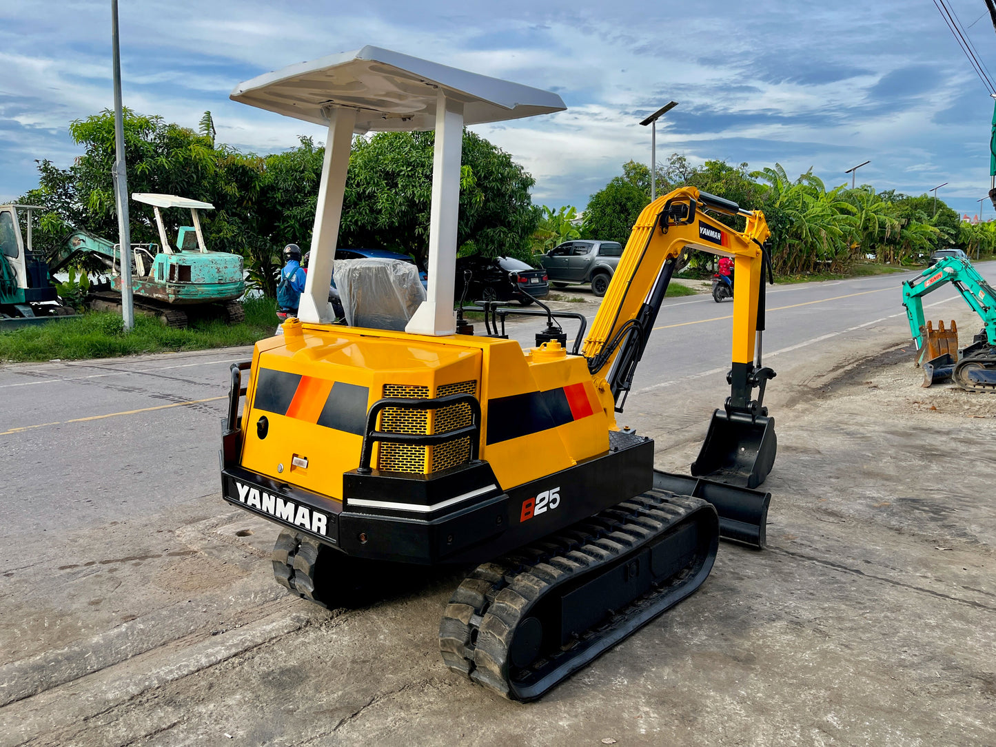 Yanmar B25-1
