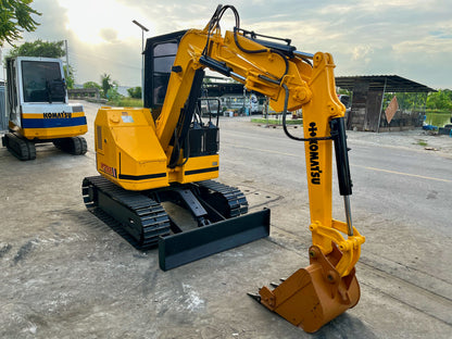 Komatsu PC28UU-1