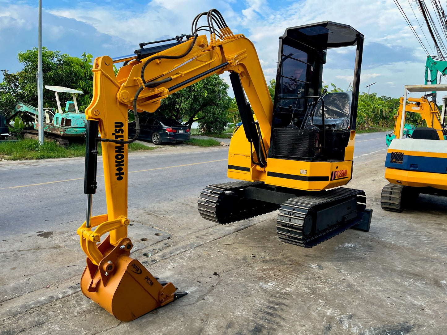 Komatsu PC28UU-1