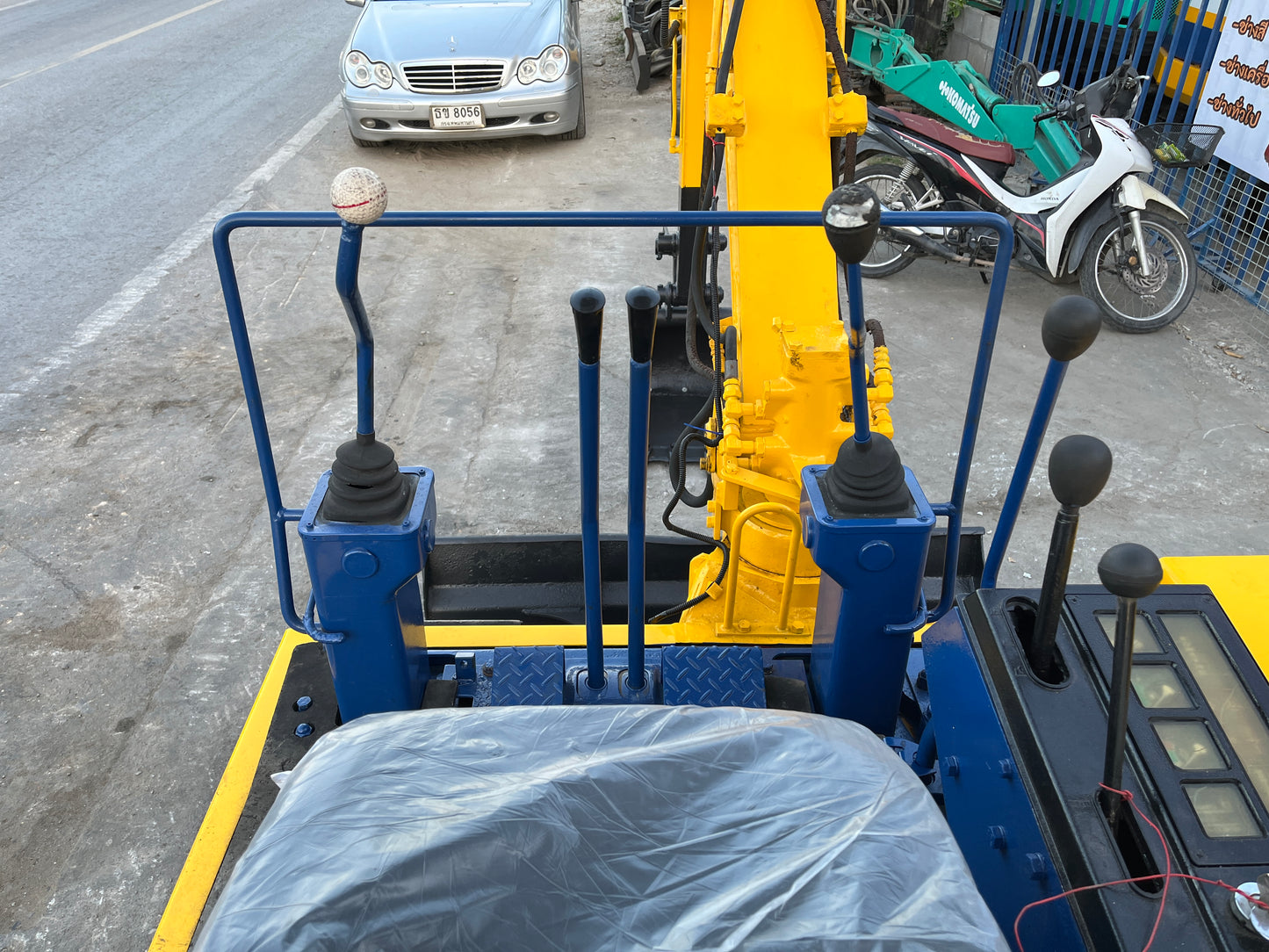 Komatsu PC20-5