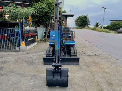 Kobelco SK027 ด้านหน้าตรง