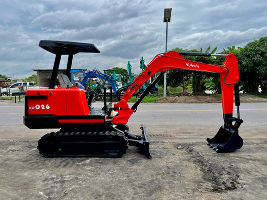 รถขุด Kubota KX-026 ภาพด้านข้างอีกด้าน