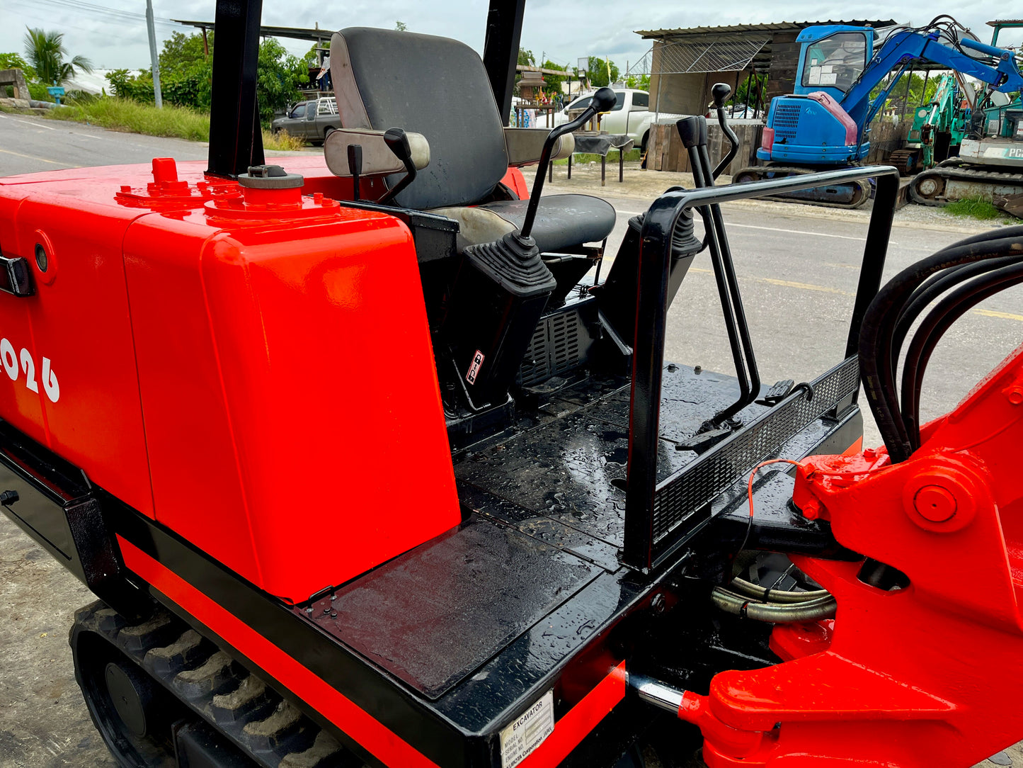 เบาะและตัวถังรถขุด Kubota KX-026