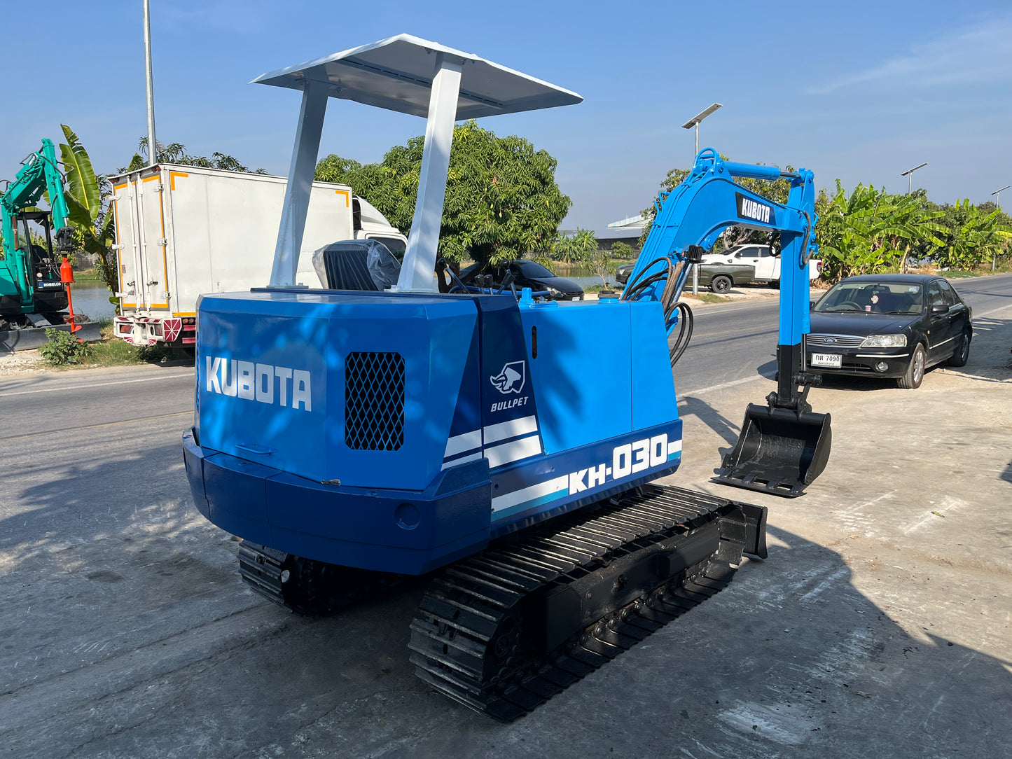 Kubota KH-030