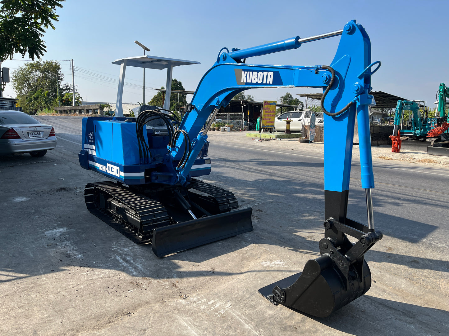 Kubota KH-030