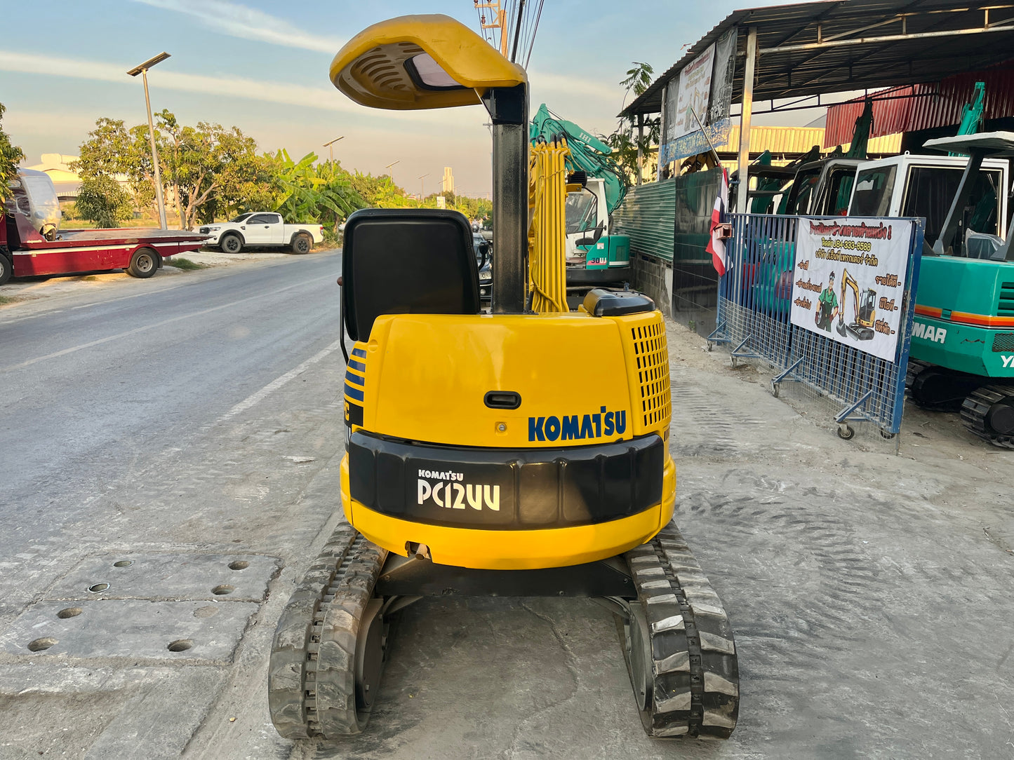 Komatsu PC12UU-2