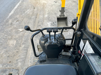 Komatsu PC12UU-2