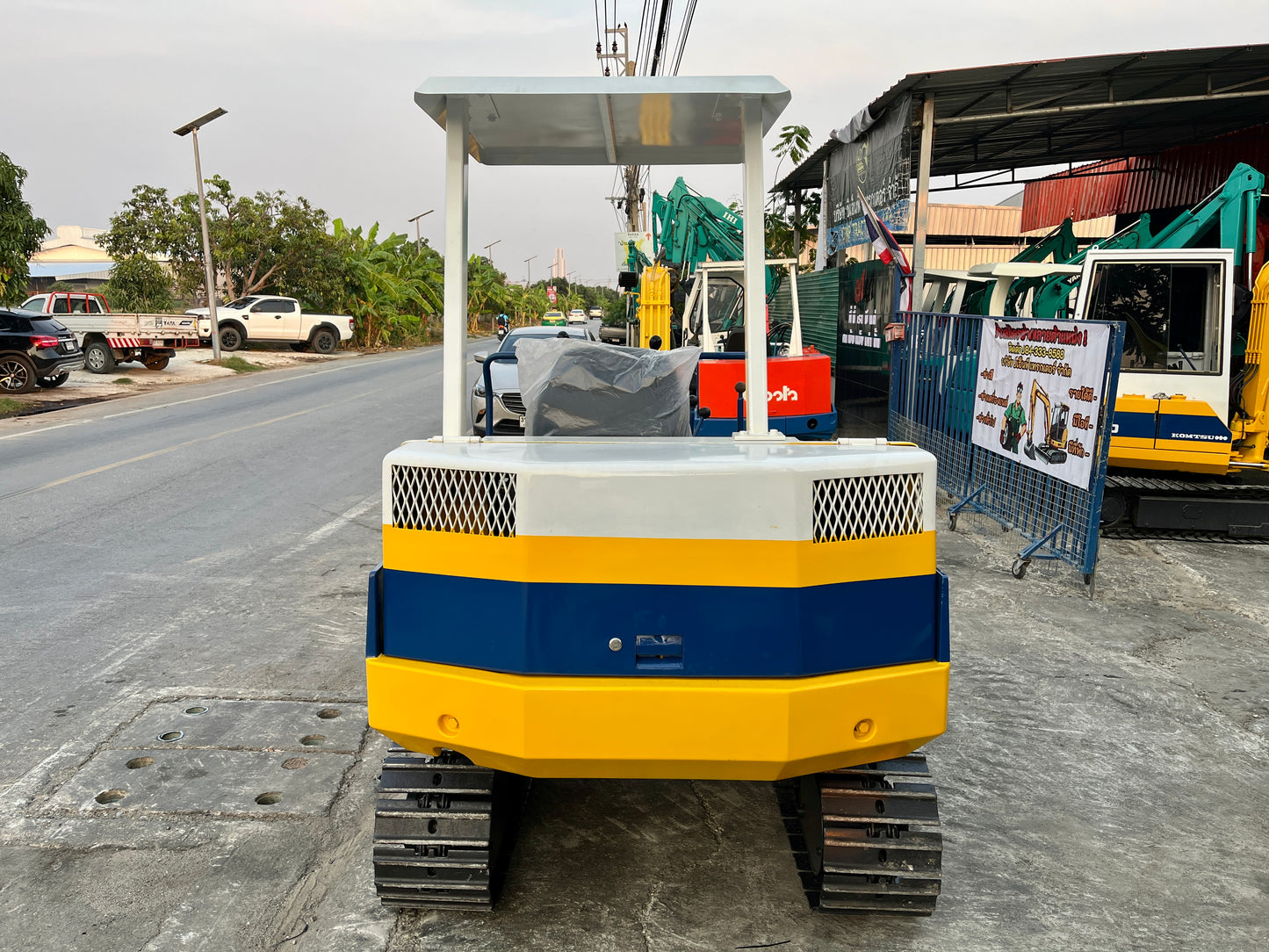 Komatsu PC15-2