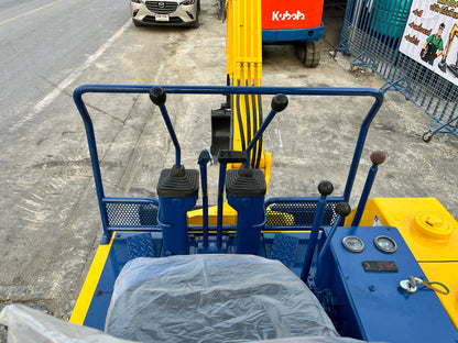 Komatsu PC15-2