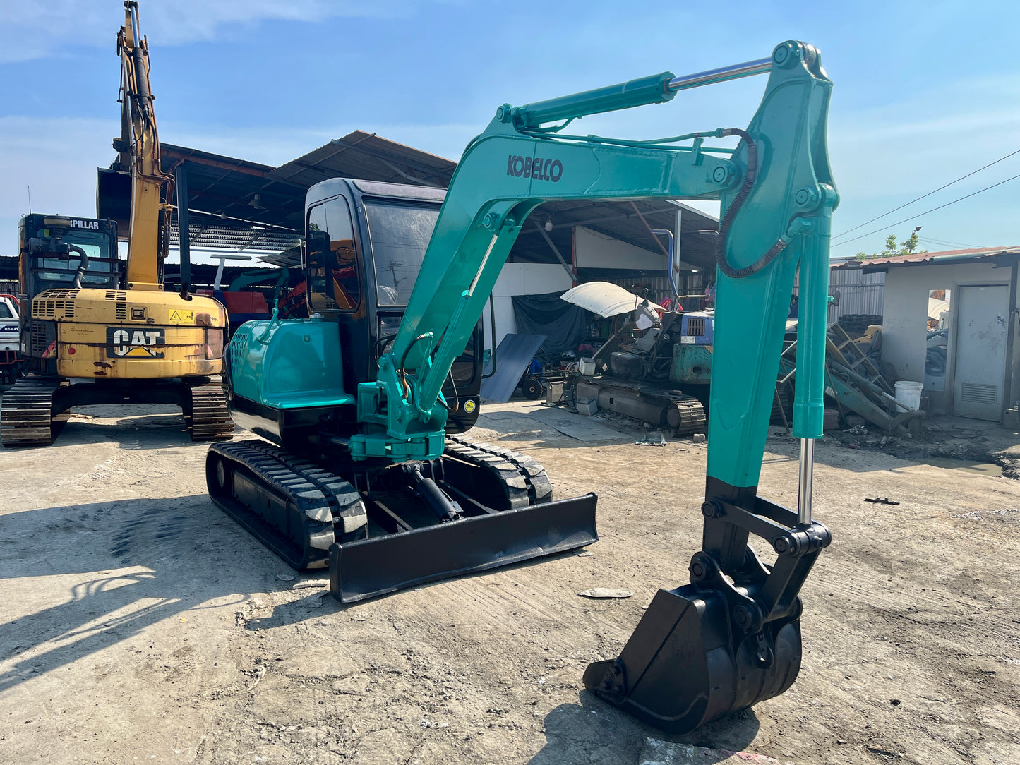 Kobelco SK045