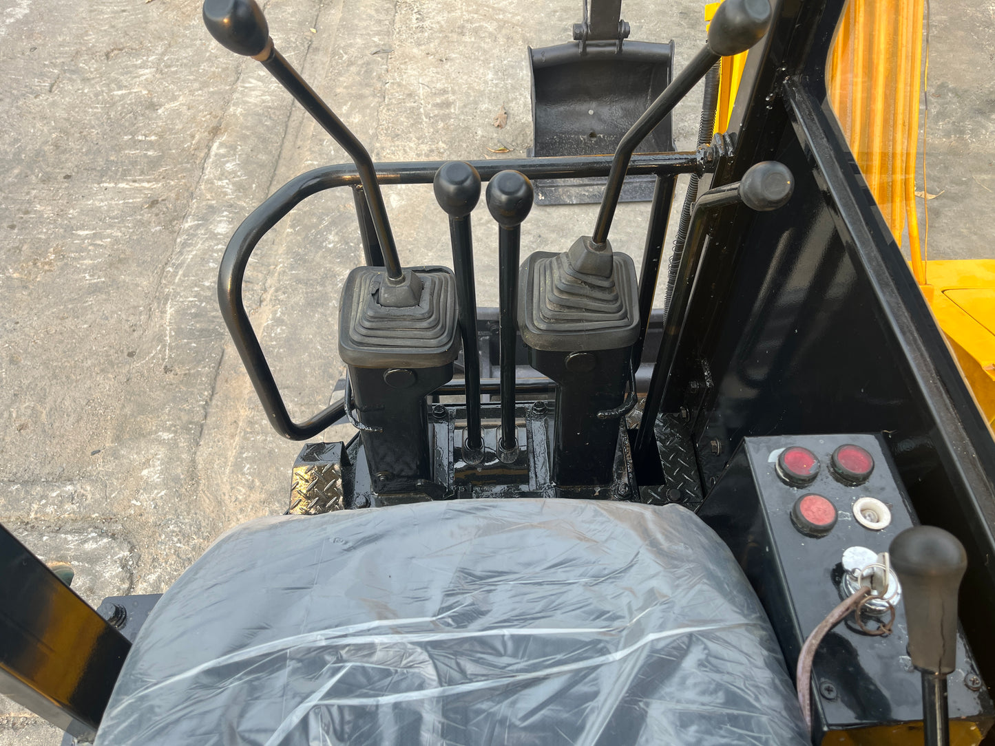 Komatsu PC12UU
