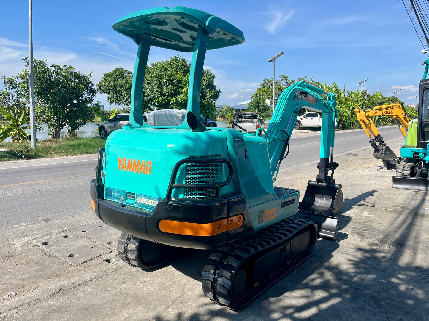 Yanmar B25-2