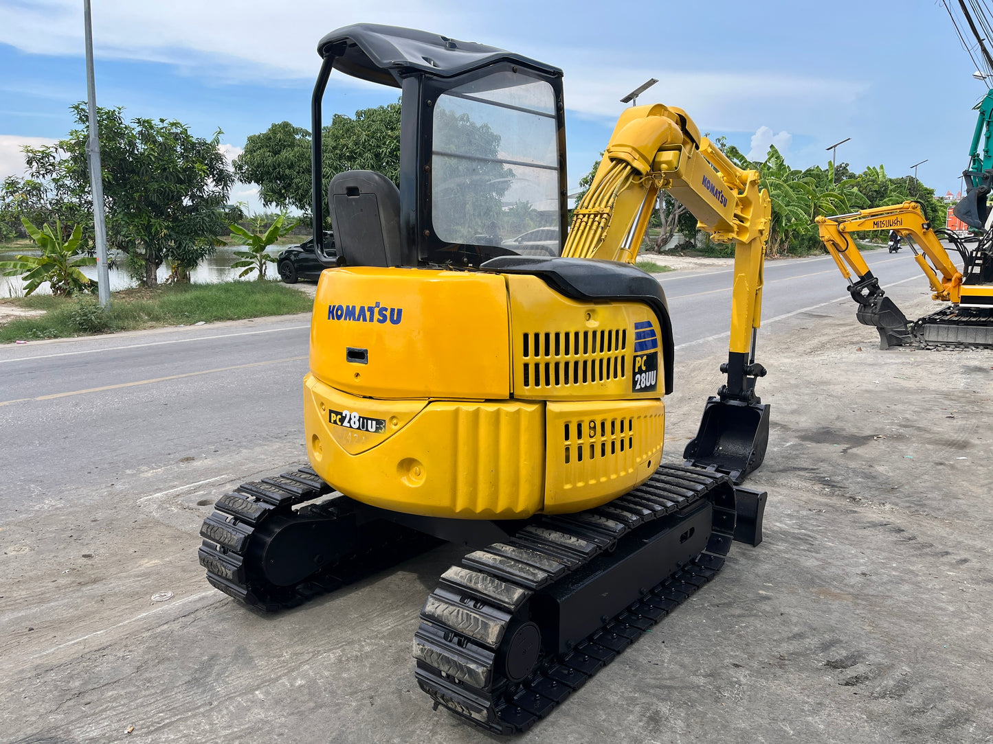Komatsu PC28UU-3