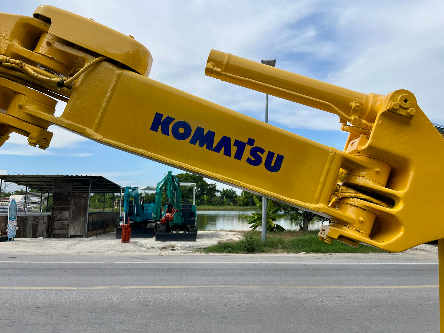 Komatsu PC28UU-3