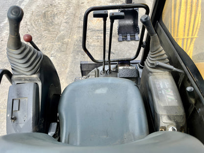 Komatsu PC28UU-3