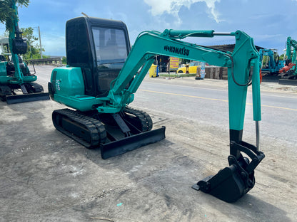 Komatsu PC15-3