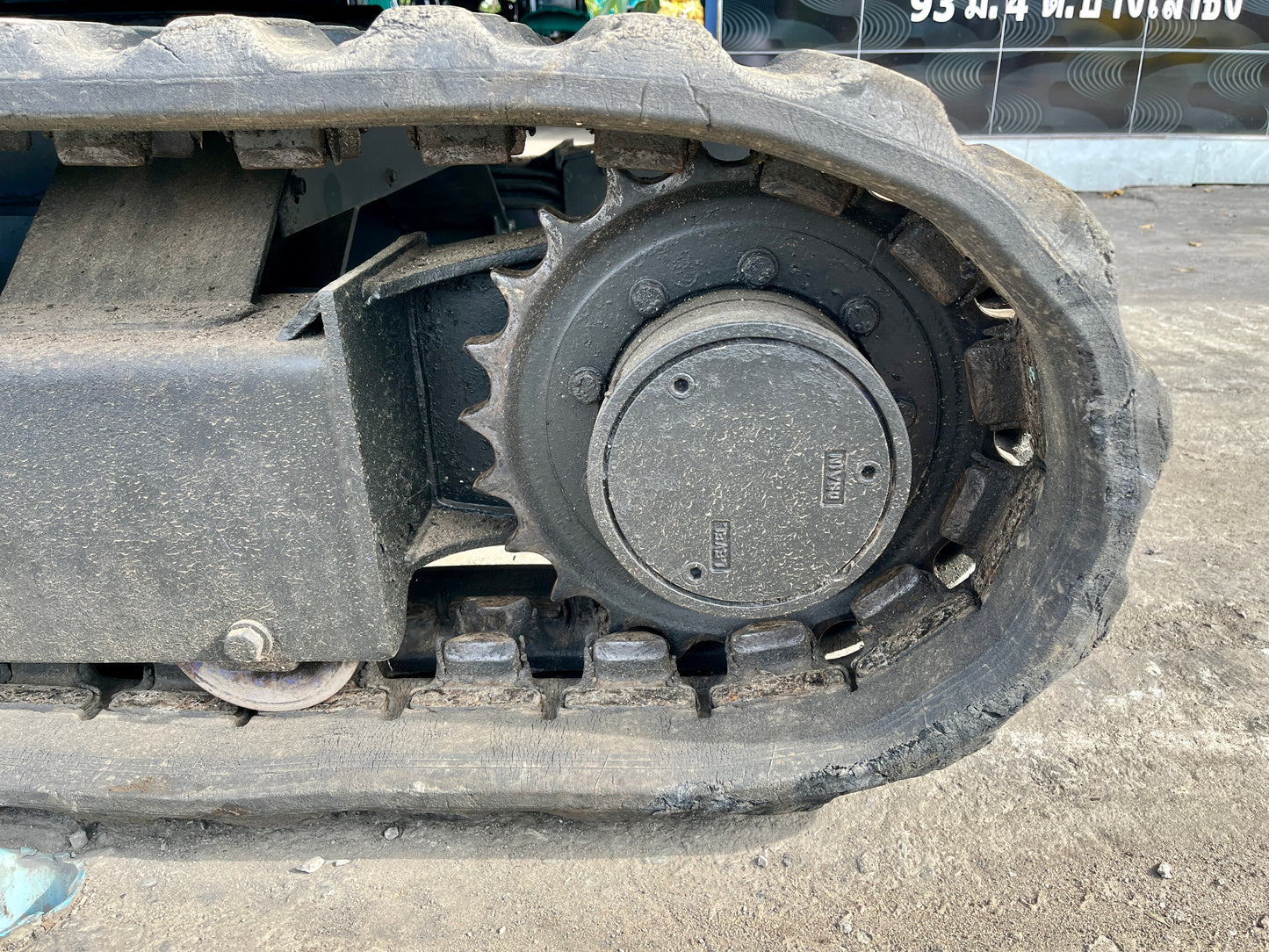 Komatsu PC15-3