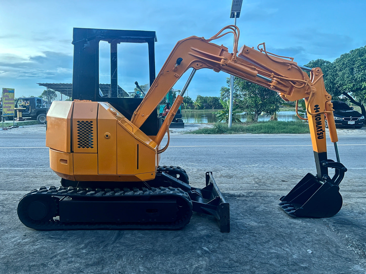 Komatsu PC28UU