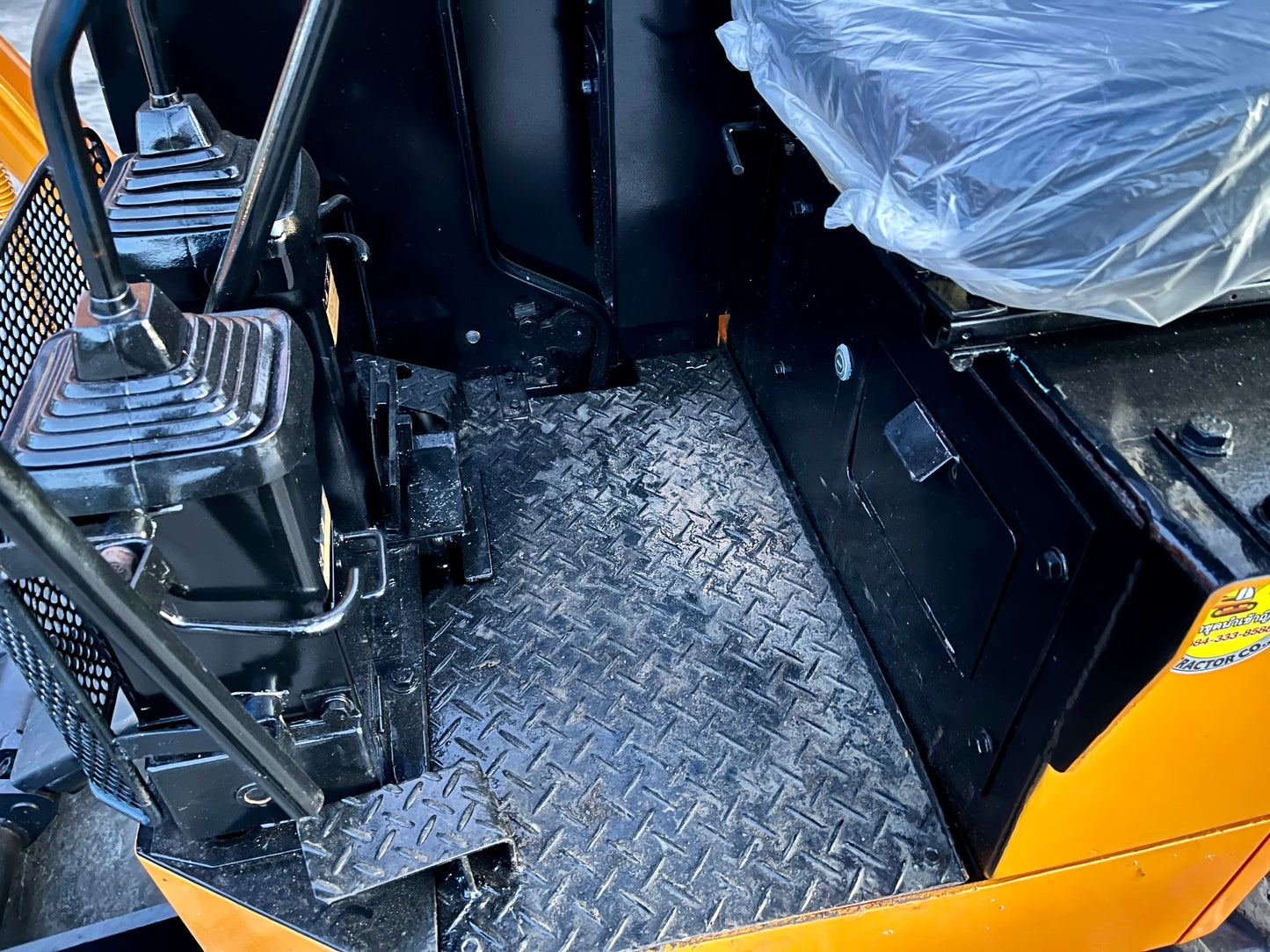 Komatsu PC28UU