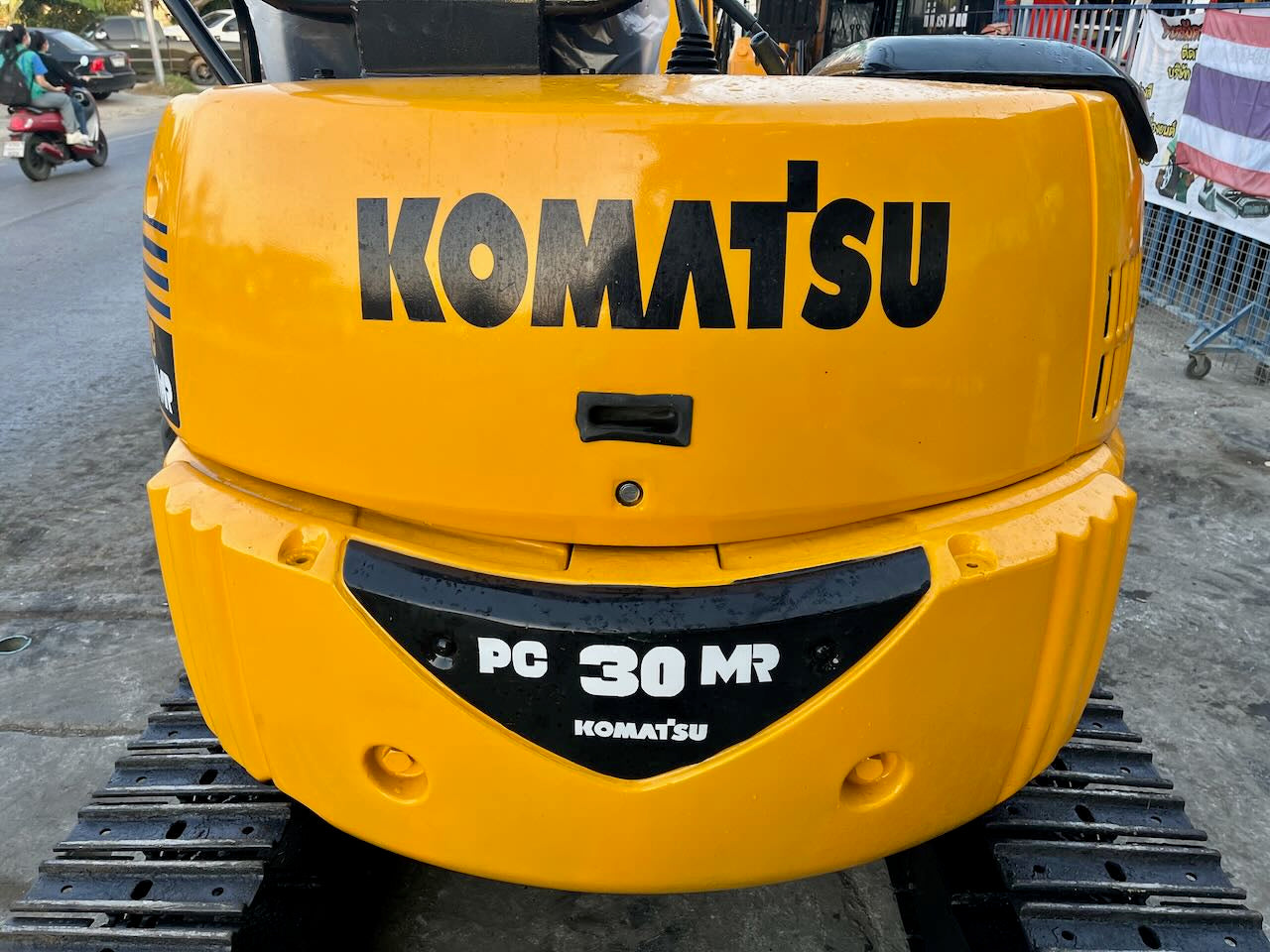 Komatsu PC30MR-1