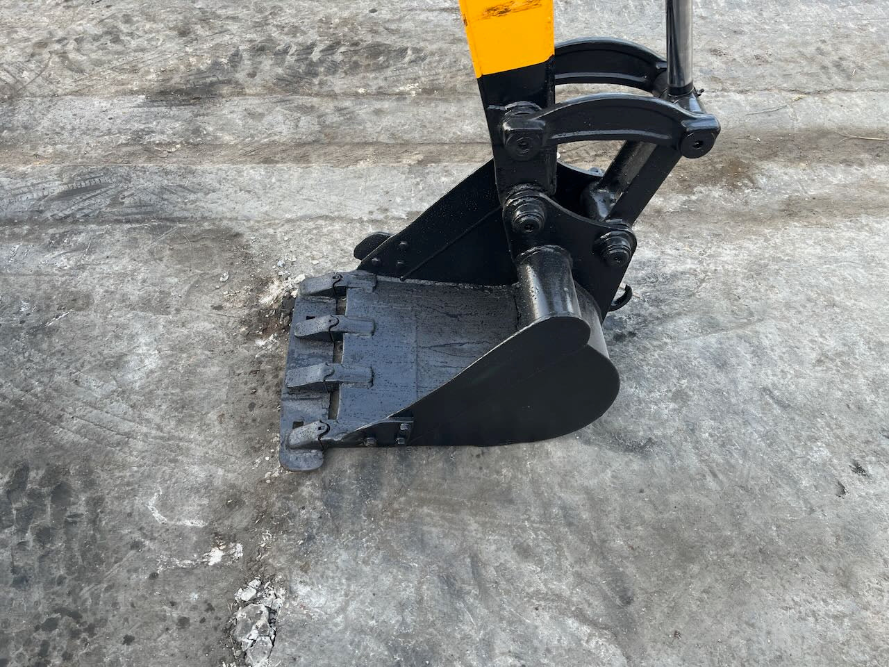 Komatsu PC30MR-1