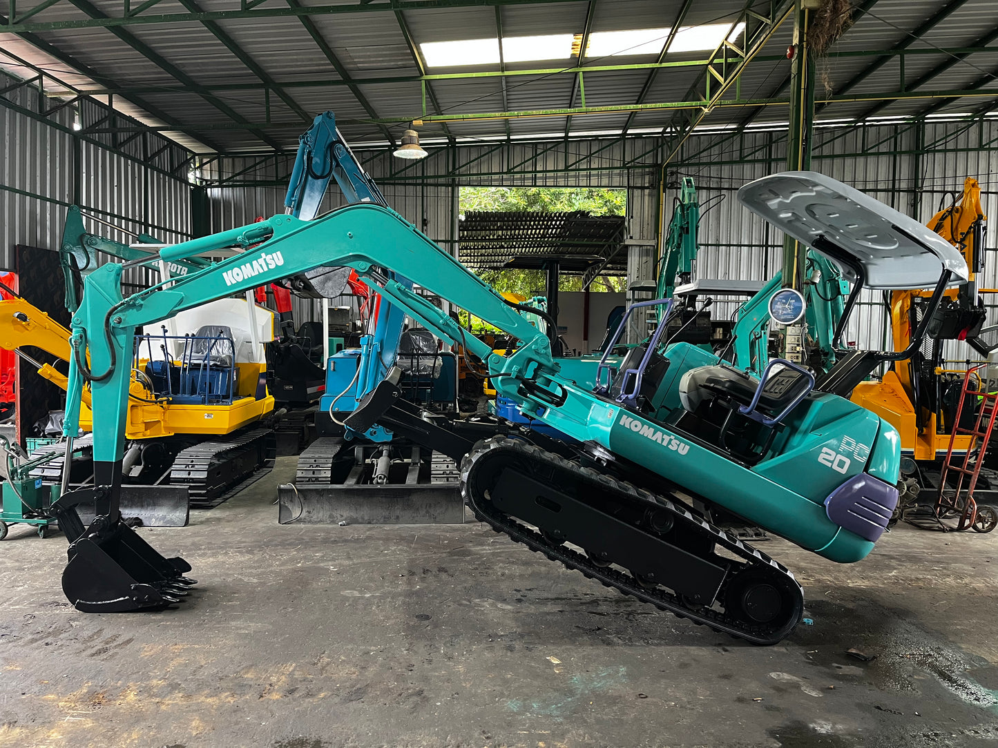 Komatsu PC20-7